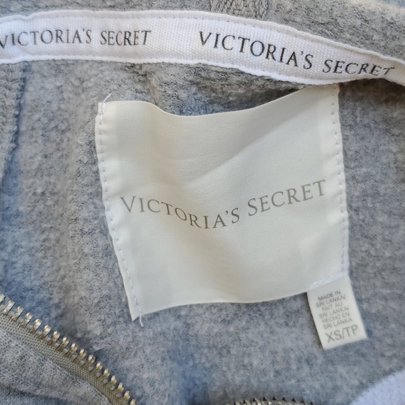 Victoria secret PINK with sequined heart sweatshirt hoodie - Picture 9 of 9